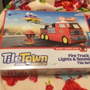 Tiletown Fire Truck Lights & Sounds Magnetic Tiles Building Blocks Playset